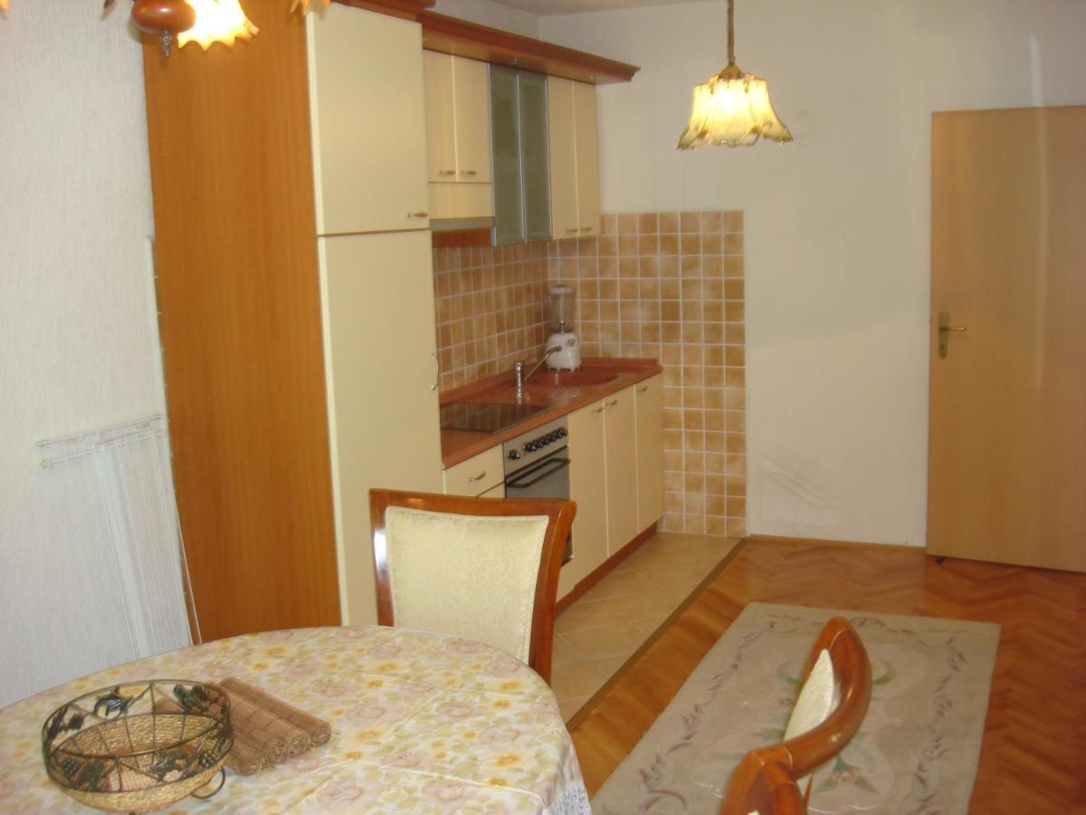 Jani Apartment プリシュティナ エクステリア 写真